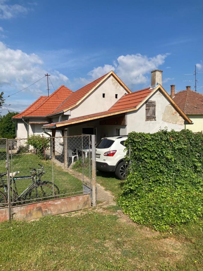 98 Petofi Utca Villa Balatonmagyarod Екстериор снимка
